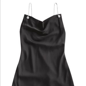 ✨Rhinestone Chain Satin Dress ✨